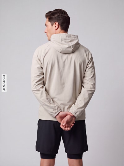 Under Armour Regular Fit Trainingsjacke mit Label-Print Model 'Vibe' Beige 5