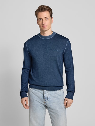 BOSS Orange Sweter o kroju regular fit z dzianiny z czystej, żywej wełny model ‘ASTEFO’ Szaroniebieski 4
