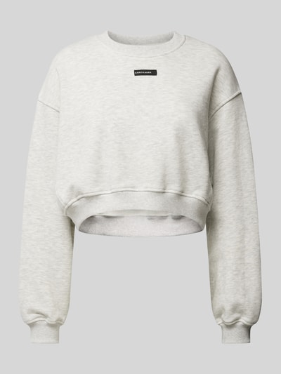 Karo Kauer Cropped Sweatshirt mit Label-Patch Hellgrau 2