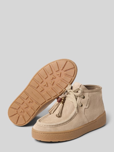 Produktfoto, Sneaker aus echtem Rindsleder von Tamaris im Kontext Damen Stiefel / Boots, sandfarbener Ton, rau strukturierte Oberfläche, breite Sohle