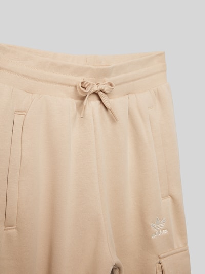 adidas Originals Regular fit sweatpants met cargozakken Beige - 2