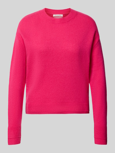 Produktfoto, Strickpullover mit überschnittenen Schultern von Christian Berg Woman, luźny fason, prążkowane wykończenia, okrągły dekolt, długi rękaw, długość tyłu 60 cm w rozmiarze M, długość rękawa 58 cm