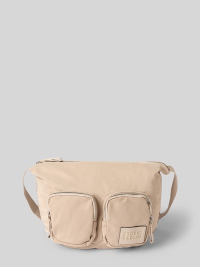 STUDIO BERLIN Umhängetasche mit Label-Patch Modell 'TEGEL' Sand 2