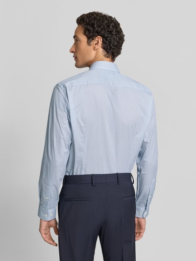 Christian Berg Men Regular Fit Businesshemd aus reiner Baumwolle mit Kentkragen Bleu 5