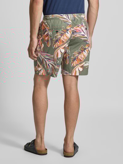 Tommy Hilfiger Bermudy o kroju regular fit ze wzorem na całej powierzchni Oliwkowy 5