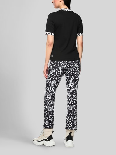 Marc Cain T-Shirt mit kontrastierendem Kragenabschluss Black 5