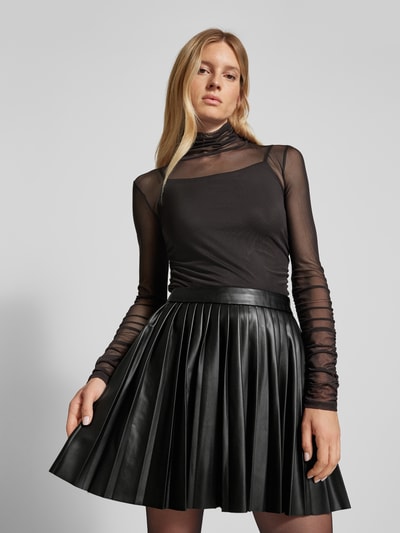 Vero Moda Minirok in leerlook, model 'NAOMIELLY' Zwart - 3