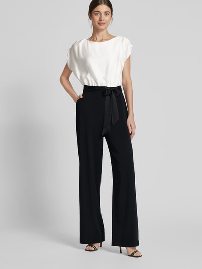 Swing Jumpsuit mit Rundhalsausschnitt Black 4