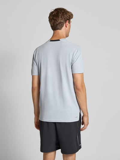 adidas Training T-shirt z nadrukiem z logo Średnioszary 5