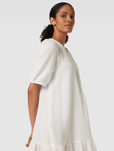 Vero Moda Sukienka o długości do kolan z dekoltem w serek model ‘NATALI’ Złamany biały 3