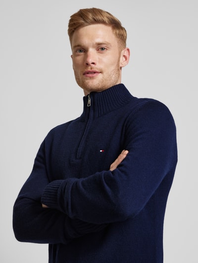 Tommy Hilfiger Sweter wełniany ze stójką model ‘LAMBSWOOL’ Granatowy 3