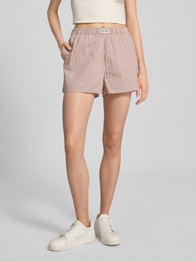 Review Shorts mit Label-Detail Altrosa 4