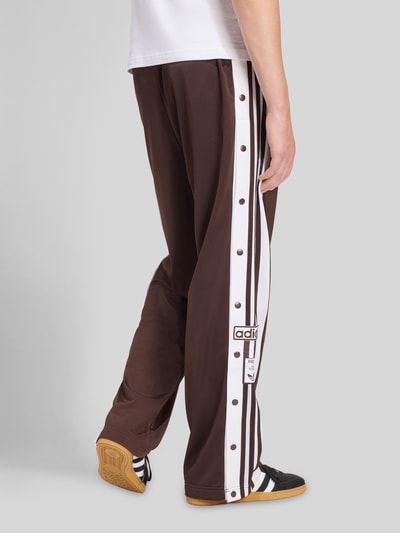 adidas Originals Spodnie dresowe krój regular fit model 'ADIBREAK' Ciemnobrązowy 5