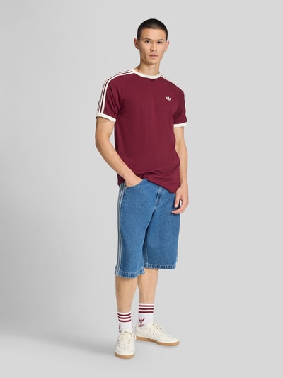 adidas Originals Regular Fit T-Shirt mit Logo Stitching Dunkelbraun 1