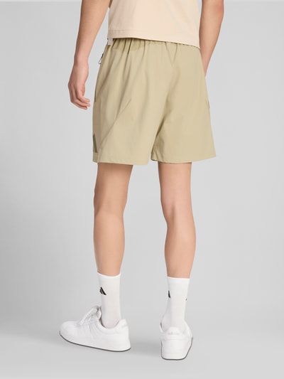 adidas Sportswear Trainingsshorts mit Logo Print Khaki 5