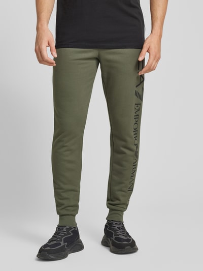 EA7 Emporio Armani Regular Fit Sweatpants mit elastischem Bund Oliv 4