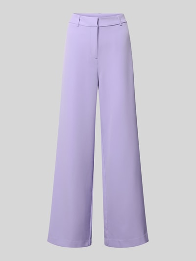Produktfoto, Wide Fit Stoffhose Modell 'Jana' von GUIDO MARIA KRETSCHMER WOMAN in Flieder, glattes Material, Elastischer-Material-Mix, Haken- und Reißverschluss, Bundweite 40 cm, Innenbeinlänge 83 cm bei Größe 36