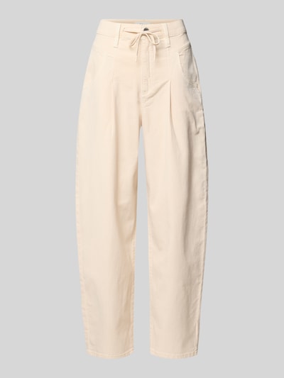 Produktfoto, Barrel Fit Jeans aus Baumwoll-Mix von s.Oliver RED LABEL, Optik: Unifarben in Beige, Passform: Barrel Fit, Ankle-Länge, Gürtelschlaufen, Tunnelzug, Knopf und verdeckter Reißverschluss, seitliche Eingrifftaschen und Gesäßtaschen, Material: Baumwoll-Mix, glatte Textur, breite Form.