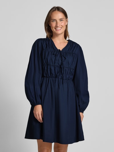 YAS Knielanges Kleid aus Bio-Baumwolle Modell 'EBBA' Marine 4