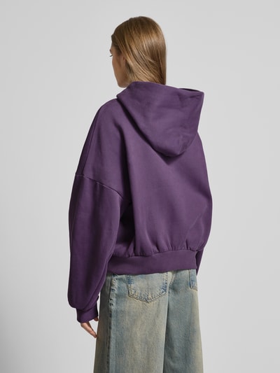 Review Hoodie mit Label-Print Purple 5