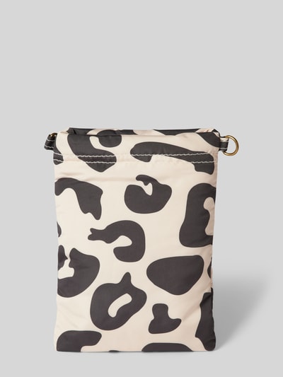 STUDIO NOOS Handytasche mit Label-Patch Modell 'Holy cow' Sand 3