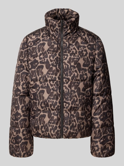Produktfoto, Steppjacke mit Stehkragen Modell 'KARLA' von VILA in Braun mit schwarzem Animalprint, durchgehender Reißverschluss, strukturierte Oberfläche, elastische Ärmelabschlüsse, Eingrifftaschen, gerade Passform