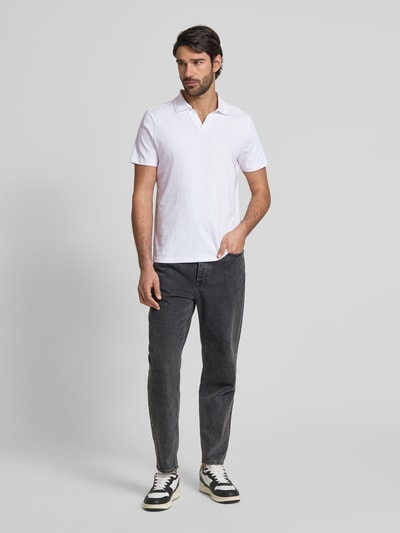 MCNEAL Poloshirt mit V-Ausschnitt Weiss 1