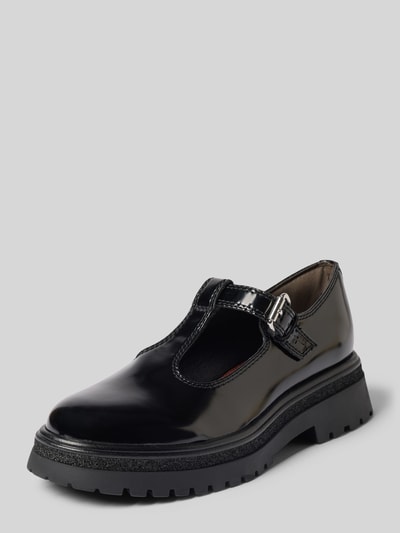 Produktfoto, Loafer mit Klettverschluss von Tamaris, glänzendes schwarzes Leder, runde Form, grobe Sohle, neutrale Textur
