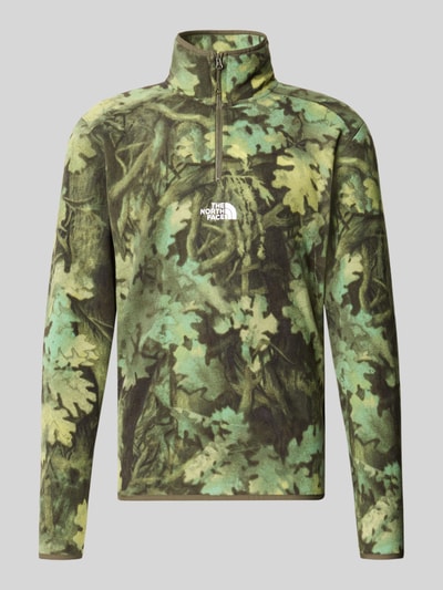 Produktfoto, Regular Fit Sweatshirt Modell 'NOVELTY' mit Camouflage-Muster von The North Face, grüne und braune Farbtöne, elastische Abschlüsse