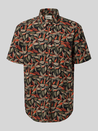 Produktfoto, Regular Fit Freizeithemd aus reiner Baumwolle von camel active mit buntem Blätterprint, Button-Down-Kragen, kurze Ärmel, Brusttasche.