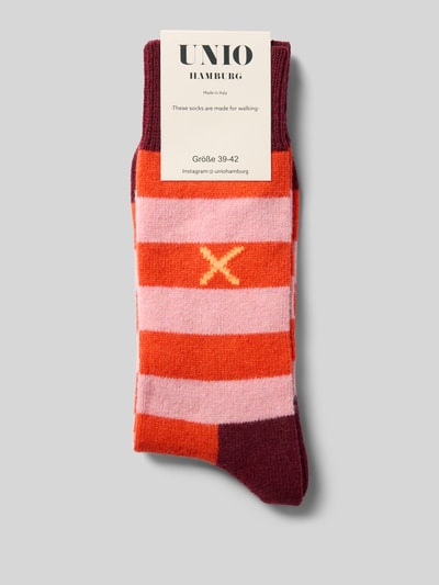 Produktfoto, Sokken met wol van UNIO HAMBURG, elastische materiaalmix met wol, ribboordjes, contraststrepen, rood-oranje-roze gestreept