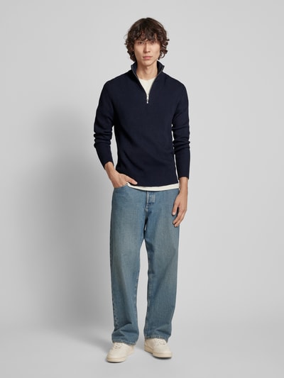 Jack & Jones Sweter z dzianiny z kołnierzem model ‘PERFECT’ Granatowy 1