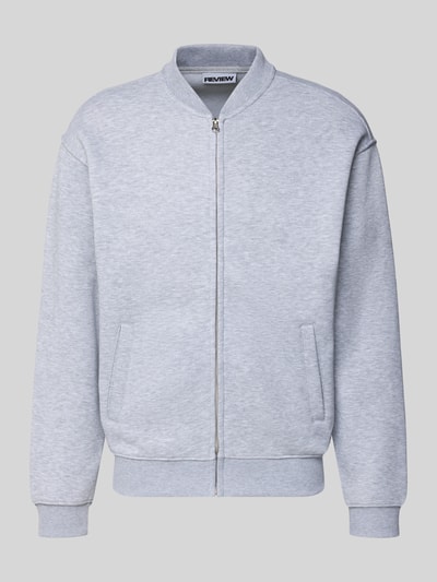 Produktfoto, Gezippte Sweatjacke mit College-Kragen von REVIEW in Hellgrau, Baumwoll-Mix, Regular Fit, Reißverschluss, Eingrifftaschen