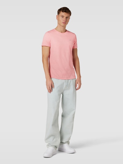 Tommy Jeans Slim Fit T-Shirt mit Rundhalsausschnitt Rose 1