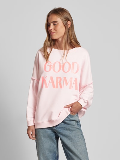 miss goodlife Bluza z nadrukowanym napisem model ‘Good Karma’ Różowawy 4