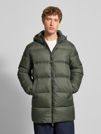 Tommy Jeans Płaszcz puchowy o kroju regular fit z wyhaftowanym logo Ciemnozielony 4