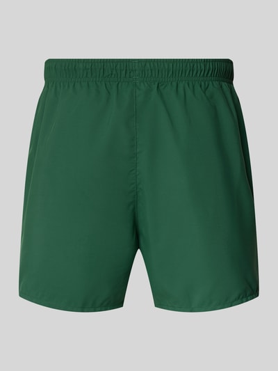 Produktfoto, Badeshorts mit Logo-Stitching von Lacoste, Optik: Unifarben in Grün, Tunnelzug, Bundabschluss: Elastisch, Funktion: Schnelltrocknend, seitliche Eingrifftaschen