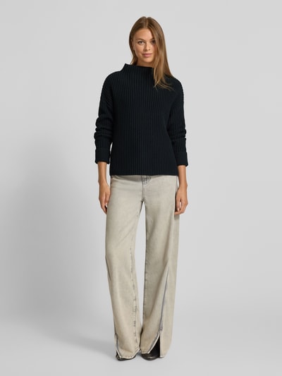 Selected Femme Sweter z dzianiny o kroju regular fit z mieszanki bawełny model ‘SELMA’ Czarny 1