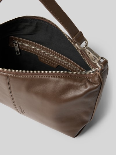 LIEBESKIND BERLIN Hobotas met label in reliëf, model 'PARIS' Donkerbruin - 5