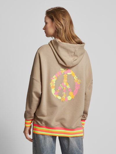 miss goodlife Oversized Hoodie mit Label-Print Modell 'Amore' Sand 5