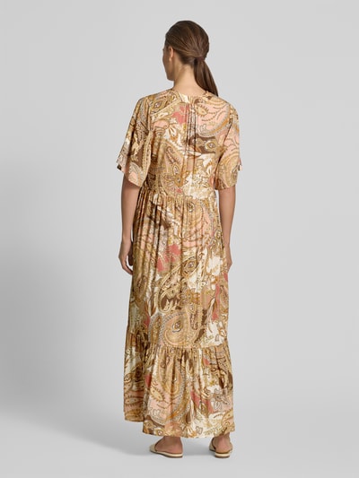 monari Maxikleid aus Viskose mit Tunikakragen Camel 5