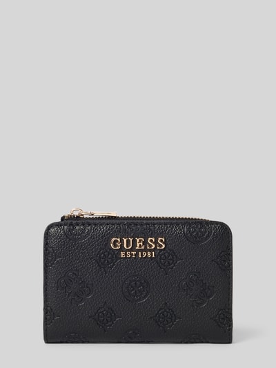 Produktfoto, czarny portfel Portemonnaie mit Label-Applikation Modell 'BLAKE' od GUESS, Główna przegroda na zamek błyskawiczny, różne kieszenie wewnętrzne, aplikacja z metką, fakturowana powierzchnia.