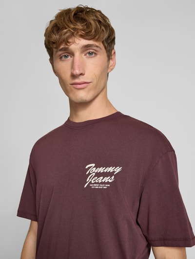 Tommy Jeans Relaxed Fit T-Shirt aus reiner Baumwolle Aubergine 3