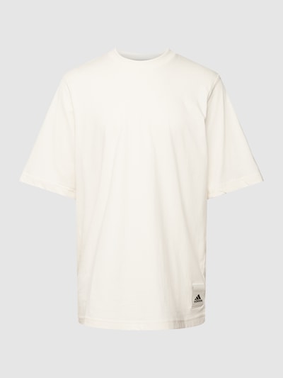 ADIDAS SPORTSWEAR T-Shirt mit Label-Detail Modell 'CAPS TEE' Offwhite 2