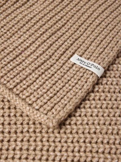 Produktfoto, beiger grob gestrickter Schal aus Baumwoll-Mix von Marc O'Polo, strukturierte Oberfläche, Damen Schal von Marc O'Polo