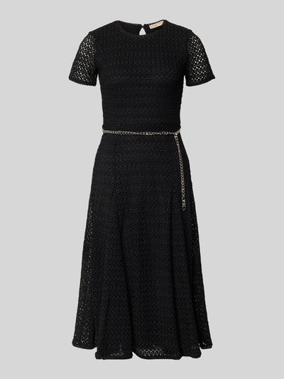 Produktfoto, schwarzes Midikleid mit Gürtel in Gliederketten-Optik von MICHAEL Michael Kors aus Material-Mix mit Stretch-Anteil, blickdichtes Unterkleid, taillierter Schnitt, Rundhalsausschnitt, rückseitiger Schlüsselloch-Ausschnitt, feine Textur, Damen, Rückenlänge 116 cm, Brustweite 40 cm, Ärmellänge 20 cm.