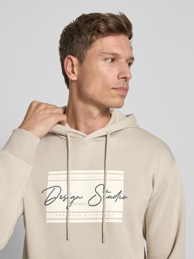 Tom Tailor Denim Bluza z kapturem o kroju regular fit z mieszanki bawełny Średnioszary 3