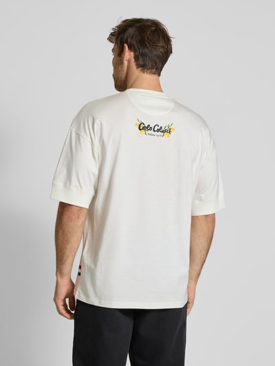 CARLO COLUCCI Oversized T-Shirt mit Label-Print Offwhite 5