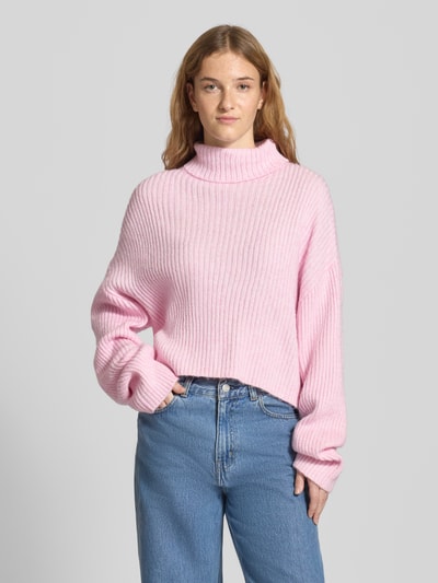 ONLY Golf o kroju relaxed fit z dodatkiem wełny model ‘MELANIE’ Różowy 4