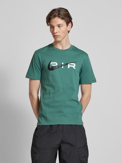 Nike T-Shirt mit Label-Print Gruen 4